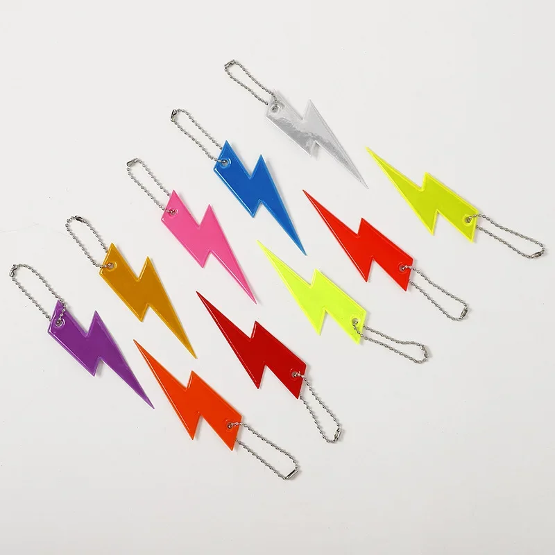 การมองเห็นสูงจี้สะท้อนแสงพวงกุญแจ Lightning รูปร่างกระเป๋า Strip เครื่องประดับเด็กผู้ใหญ่ความปลอดภัย Reflector อุปกรณ์เสริม