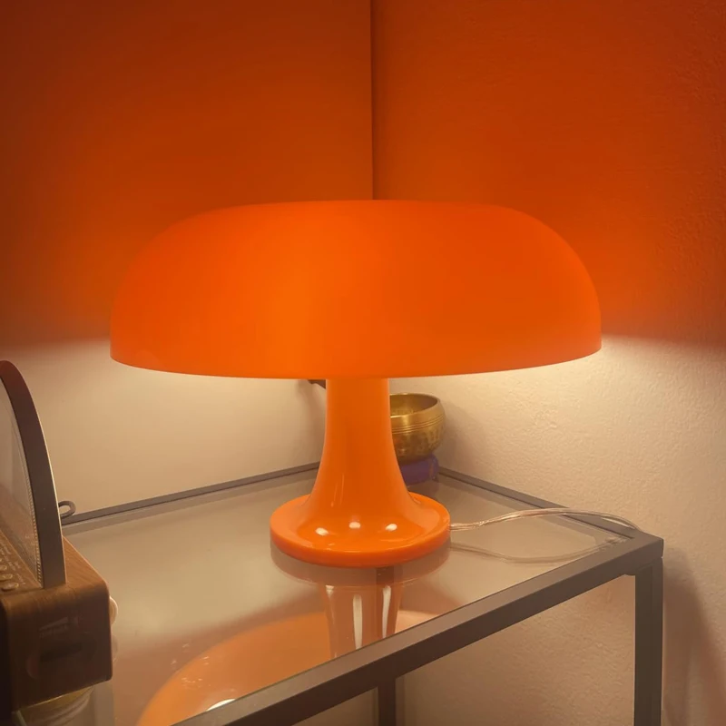 อิตาลี Designer LED โคมไฟเห็ดสําหรับห้องนอนห้องนั่งเล่นข้างเตียงโคมไฟตกแต่งโมเดิร์น Minimalist โคมไฟตั้งโต๊ะ