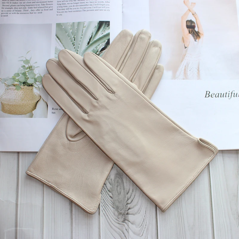 ใหม่สุภาพสตรี Sheepskin Touch Screen ถุงมือหนังเดี่ยวบาง Unlined คลาสสิกสีทึบอเนกประสงค์ตรงถุงมือขับรถ
