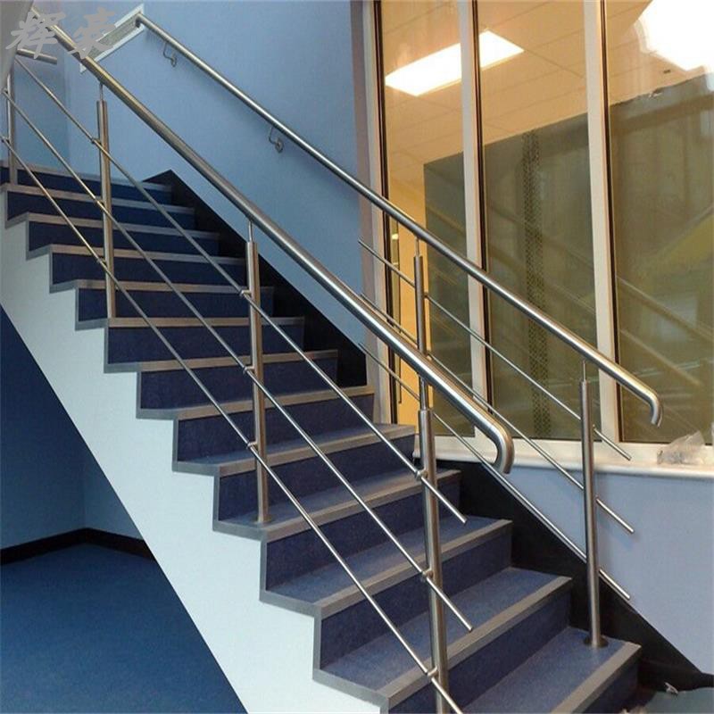 Balaustre dal design moderno Corrimano Balaustra in filo Sistema di balaustra in acciaio inossidabile per ringhiera in vetro per scale