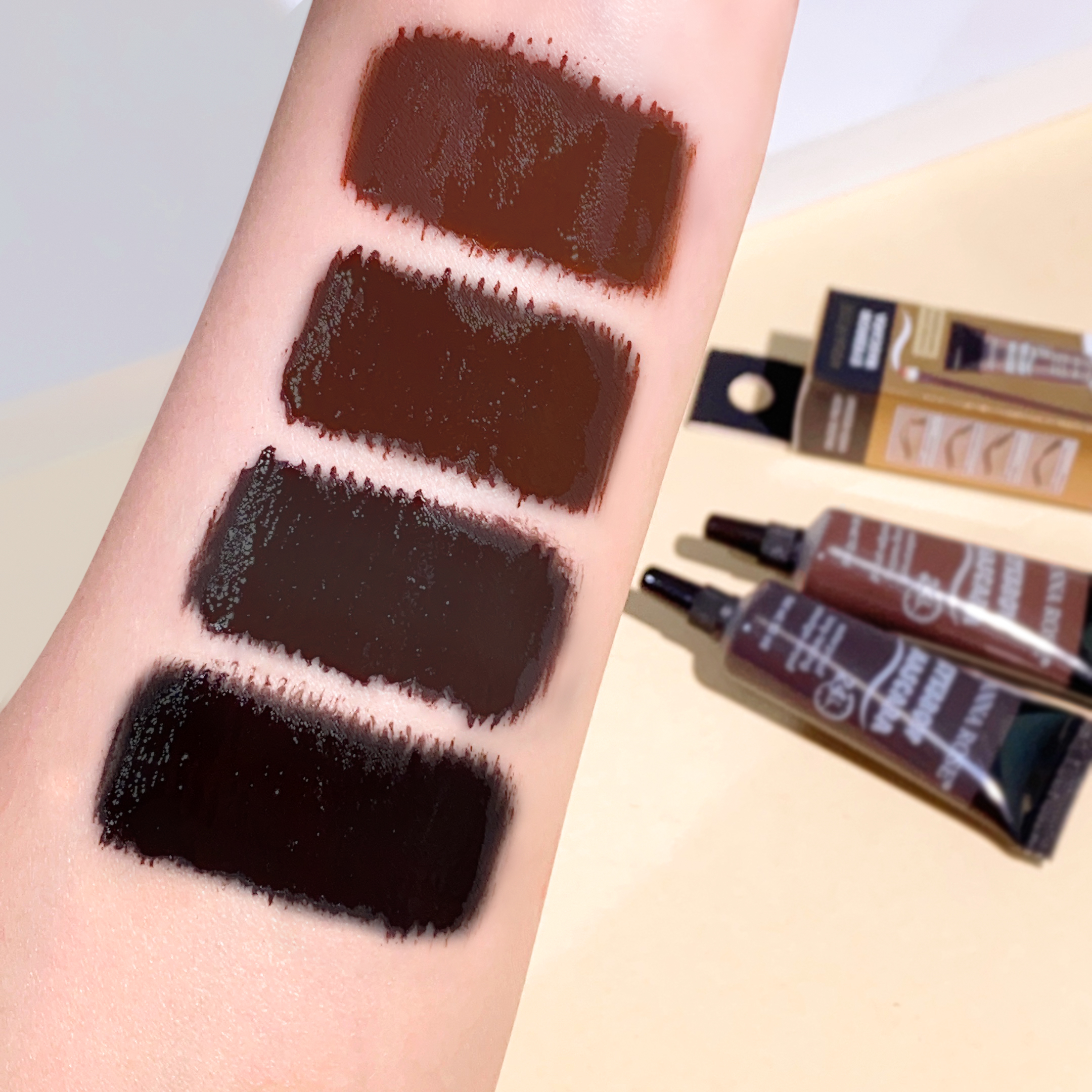 Three-dimensional smooth eyebrow cream, waterproof and long-lasting dyed eyebrow gel, natural tattoo quick-drying eyebrow makeup