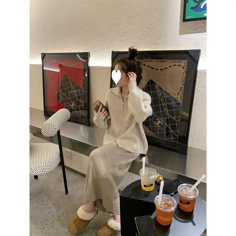 고급스러운 반신 스커트 중간 길이 하이웨이스트 가을 겨울 여성용 니트 부드러운 A라인 스커트 반신 스커트