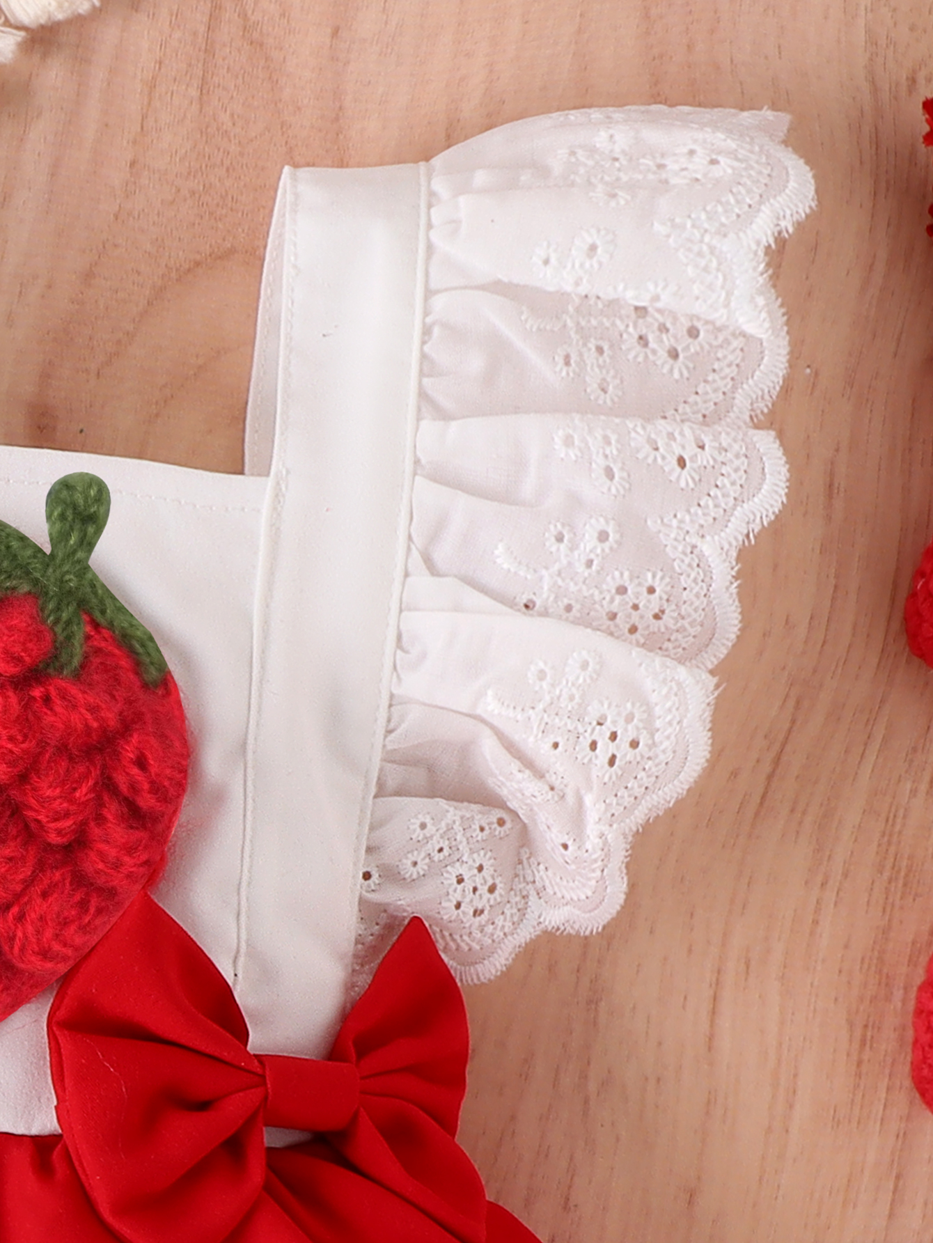 Verão 0-1 ano de idade bebê moda tendência bonito confortável macio personalidade morango vestido de uma peça padrão tridimensional