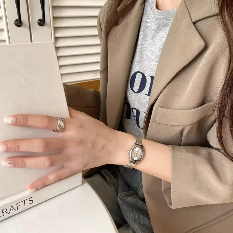 รูปไข่ขนาดเล็ก Dial สีเขียวนาฬิกาสแตนเลสสุภาพสตรีนาฬิกาข้อมือแบรนด์ผู้หญิงหรูหราของขวัญควอตซ์นาฬิกา Dropshipping