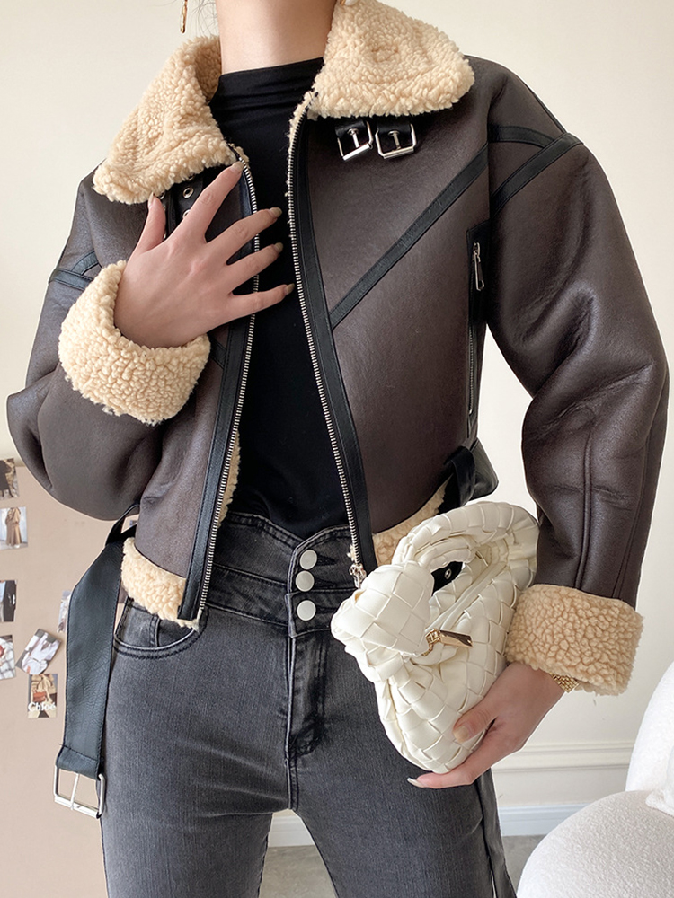Ailegogo 秋冬女性レトロ緩い厚く暖かいフェイクラムファーコートストリート女性スプライシングジッパーベルトジャケット生き抜く
