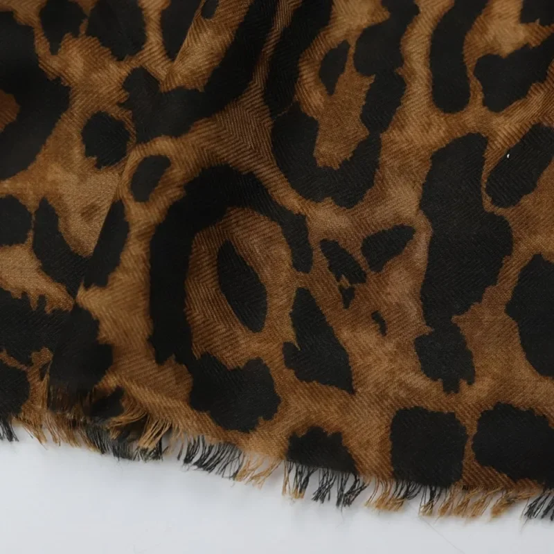 Bufanda de leopardo para mujer, Hijab musulmán con flecos, chal de viscosa, Pashmina suave estampada, bufanda gris de lujo para mujer, moda de otoño