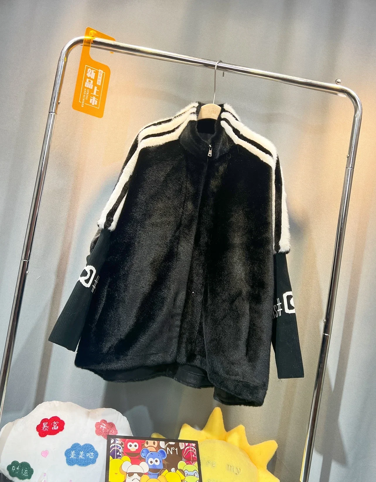 Contrast เย็บถักเสื้อ \ \ \ \ \ \ \ \ \ \ \ \ \ \ \ \ ฤดูหนาวเสื้อขนสัตว์ Zip Stand Collar เลียนแบบ Mink Velvet Coat หลวมเสื้อคลุม Fur Overcoat