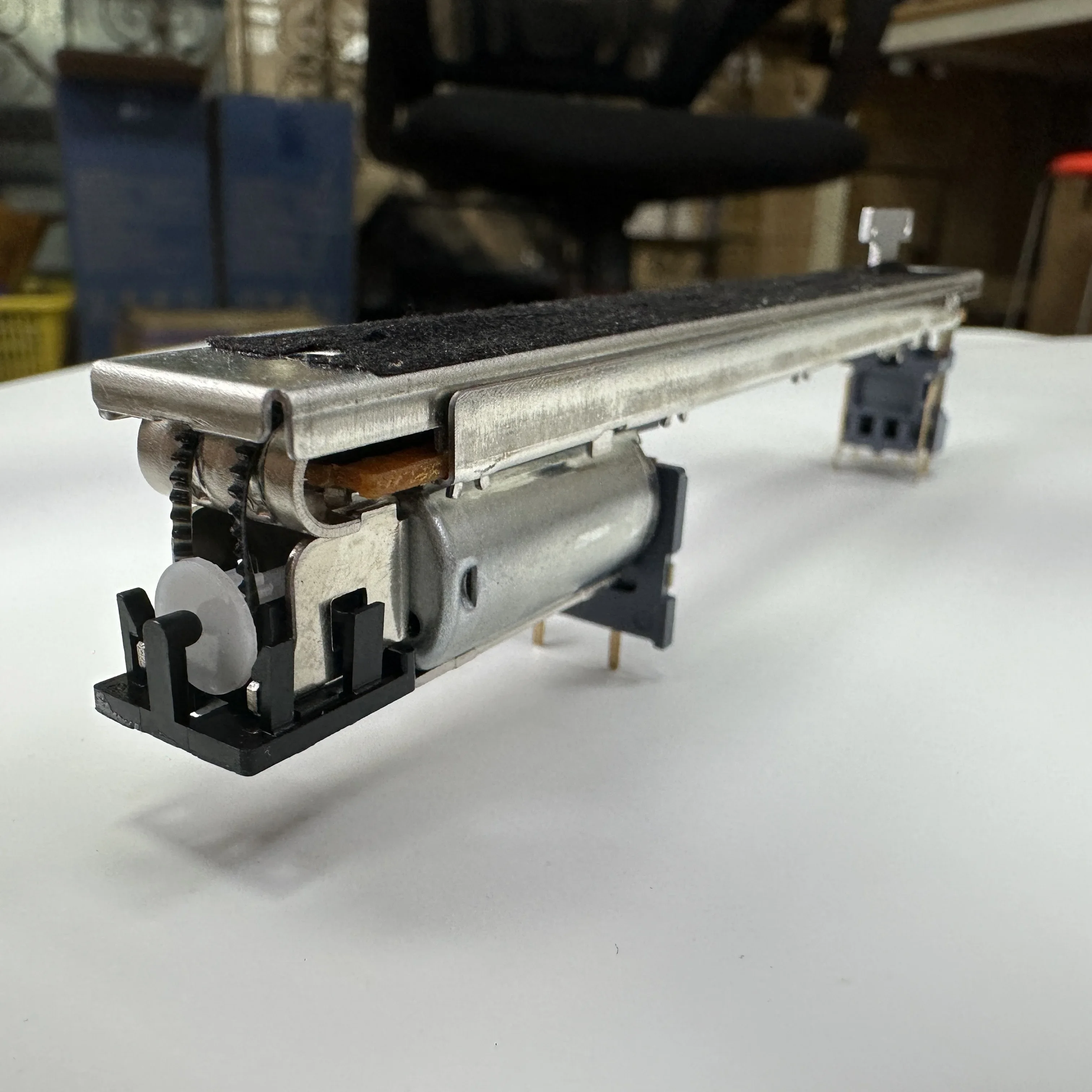 Originele Voor Yamaha gemaakt in taiwan Elektrische Fader RSA0N11M9A0J LS9 M7CL DM1000 DM200 Mixer Potentiometer Motoraangedreven Master
