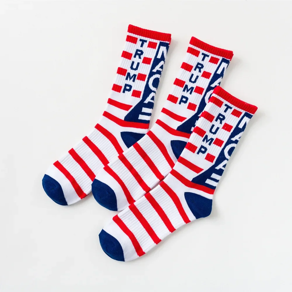 Calcetines divertidos del presidente Donald Trump para hombre, calcetines de arce con bandera de Trump, calcetines de compresión, ropa de calle, calcetines de Hip Hop para hombre