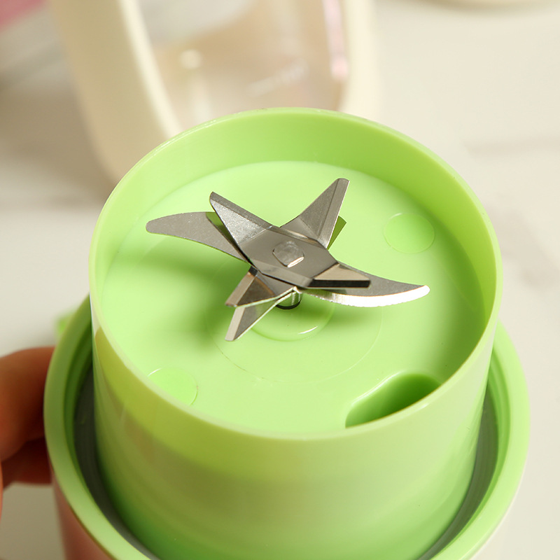 Портативный блендер, перезаряжаемый через USB блендер индивидуального размера, соковыжималка, чашка для смузи и коктейлей, мини-чашка для миксера для фруктов