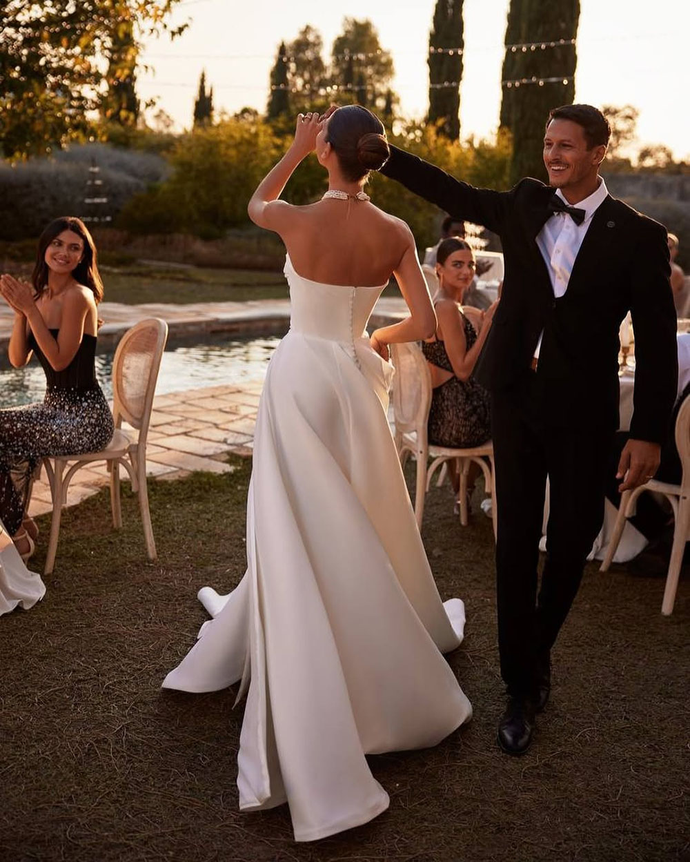 Simple Satin Wedding Dresses Pleated Civil Bridal Gown Side Slit Minimalist Bride Dress For Wedding Ceremony 2025 Customized