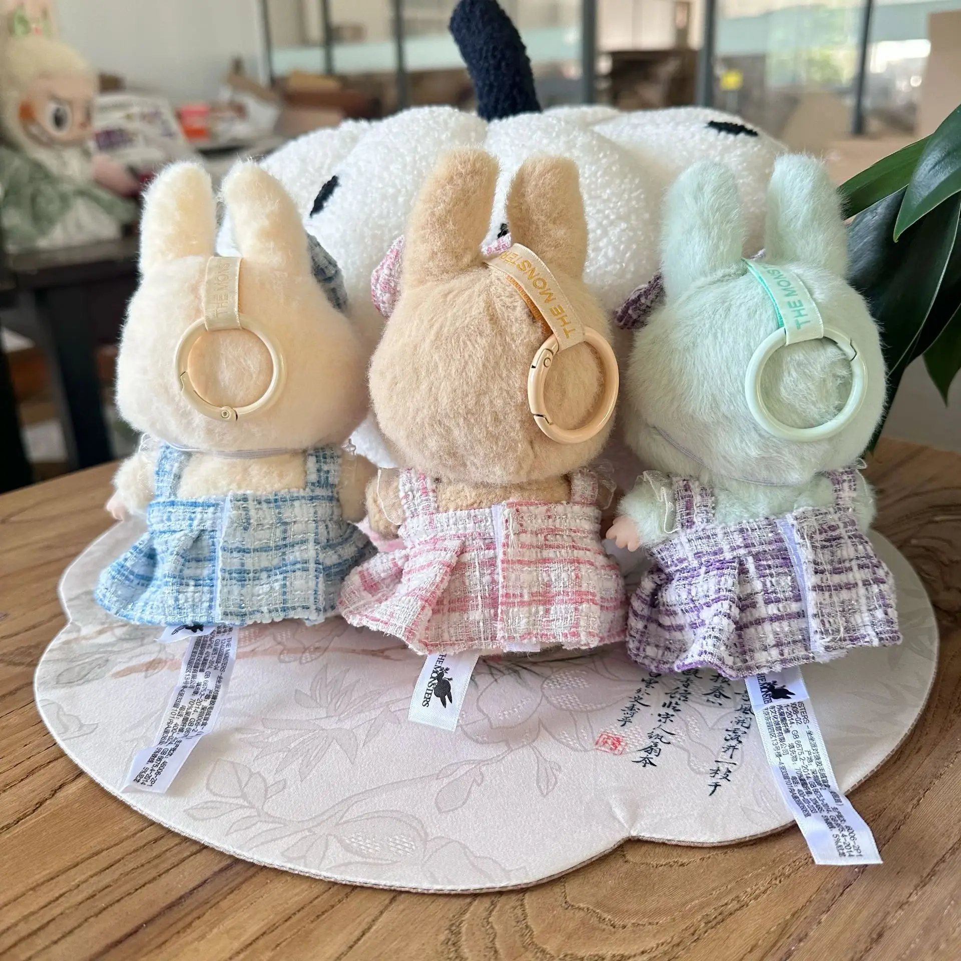 17 センチメートル Labubu 人形服かわいいミニぬいぐるみ人形の服モンスター衣装アクセサリープリンセスドレスパールミニピンク ES06O