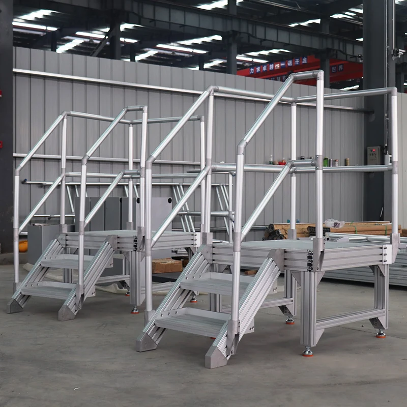 Magazzino industriale in fabbrica Scale per passerelle in alluminio Piattaforma per scale in alluminio Sistema di riparazione Scale per piattaforma con ruote