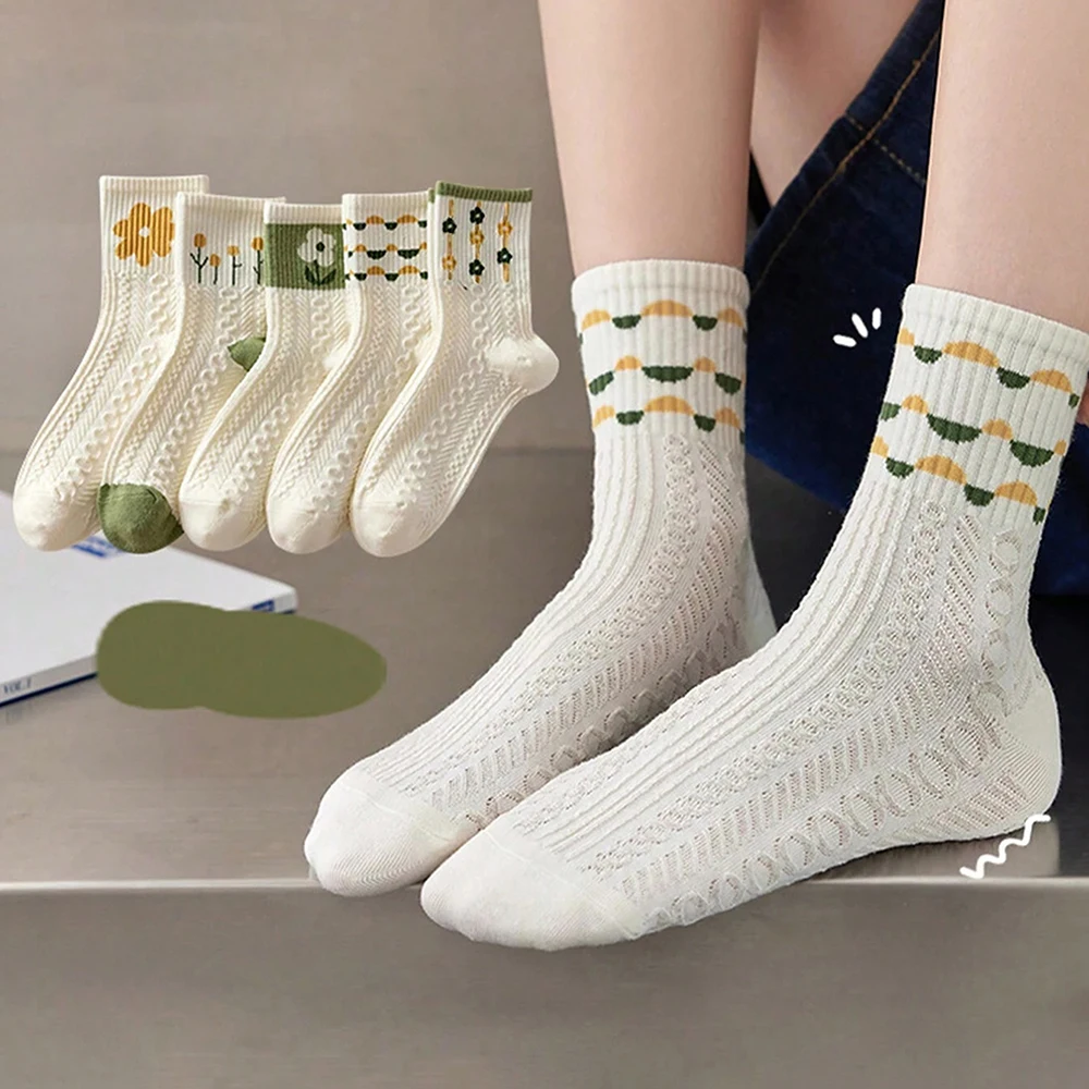 10 pares de calcetines de dibujos animados para mujer, calcetines estampados creativos a la moda, calcetines suaves, cómodos, ligeros, de longitud media con fondo verde