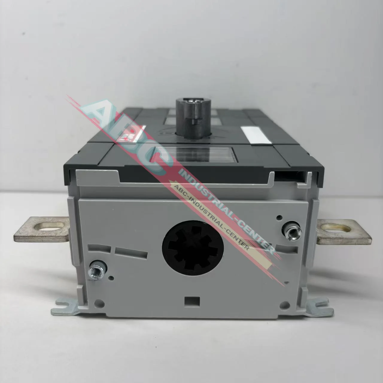 Совершенно новый разъединитель OT315E12P 1SCA022727R4190