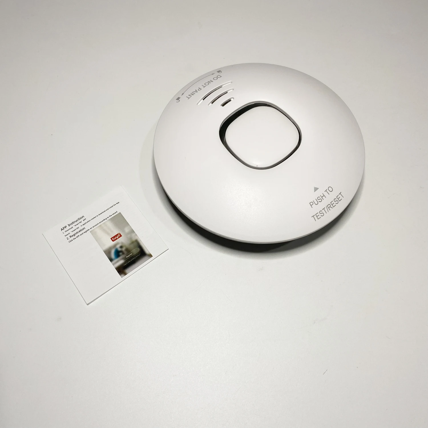 1Pcs Home Security Fire Alarm 2.4G WiFi Smoke Detector Include Battery Tuya Smart Life APP Notification Cigarette  Sensor