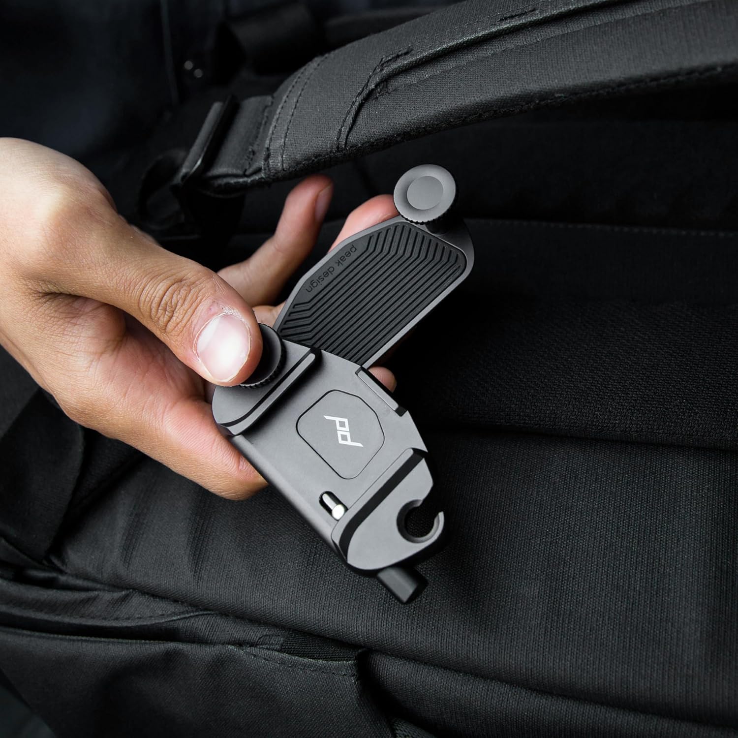 Camera Backpack Strap Clip Quick Release Kit for Backpack Straps V2, QR Plate Camera Tripod Mount Adapter Capture Camera Clip