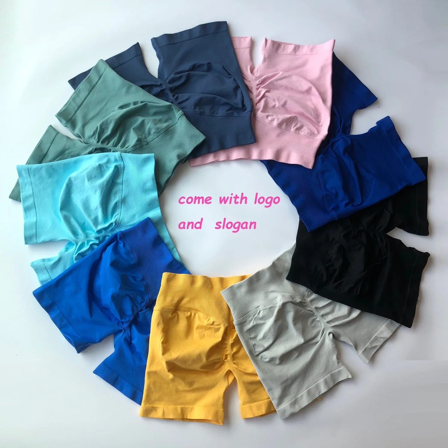Pantalones cortos de impacto de 4,5 pulgadas con logotipo, pantalones cortos de Yoga con banda baja acanalada, pantalones cortos de entrenamiento sin costuras para gimnasio, pantalones cortos para correr con botín de Yoga