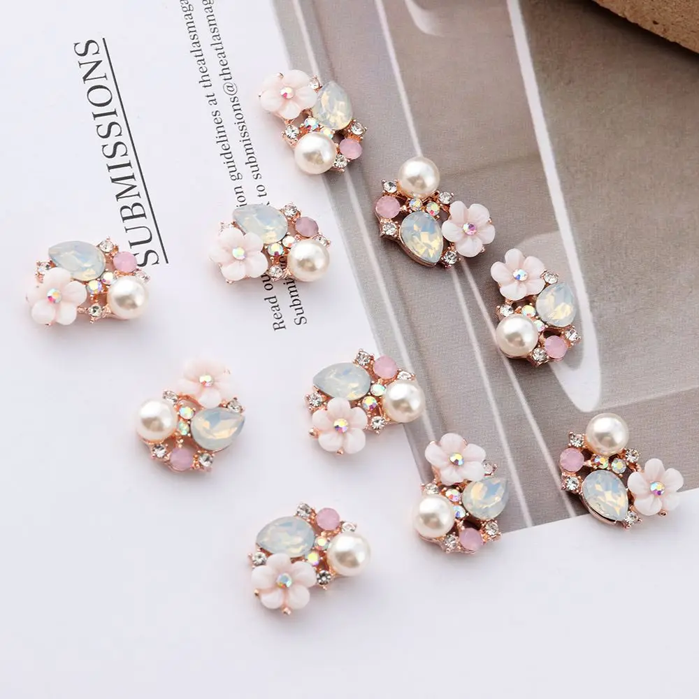 10 Stück exquisite Kleidungs stück Schnalle Blume Strass Perle Knöpfe DIY Handwerk Näh zubehör Kleidung Kleidung Dekoration