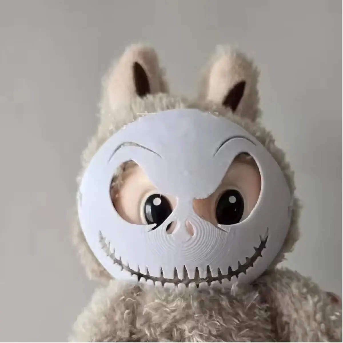 Lalka Labubu z maską 17 cm, urocza V1 V2 V3, akcesoria na Halloween, kolekcjonerskie pluszaki, modna dekoracja domu