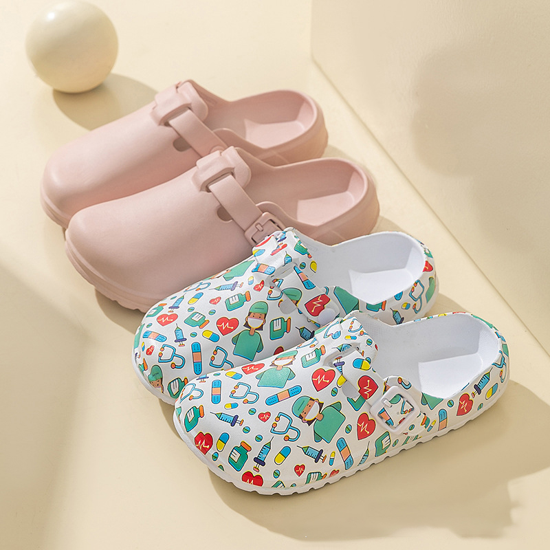 Chirurgische schoenen voor dames en heren, ademende gespecialiseerde beschermende klompen voor artsen, verpleegkundigen en laboratoriumgebruik sandalen