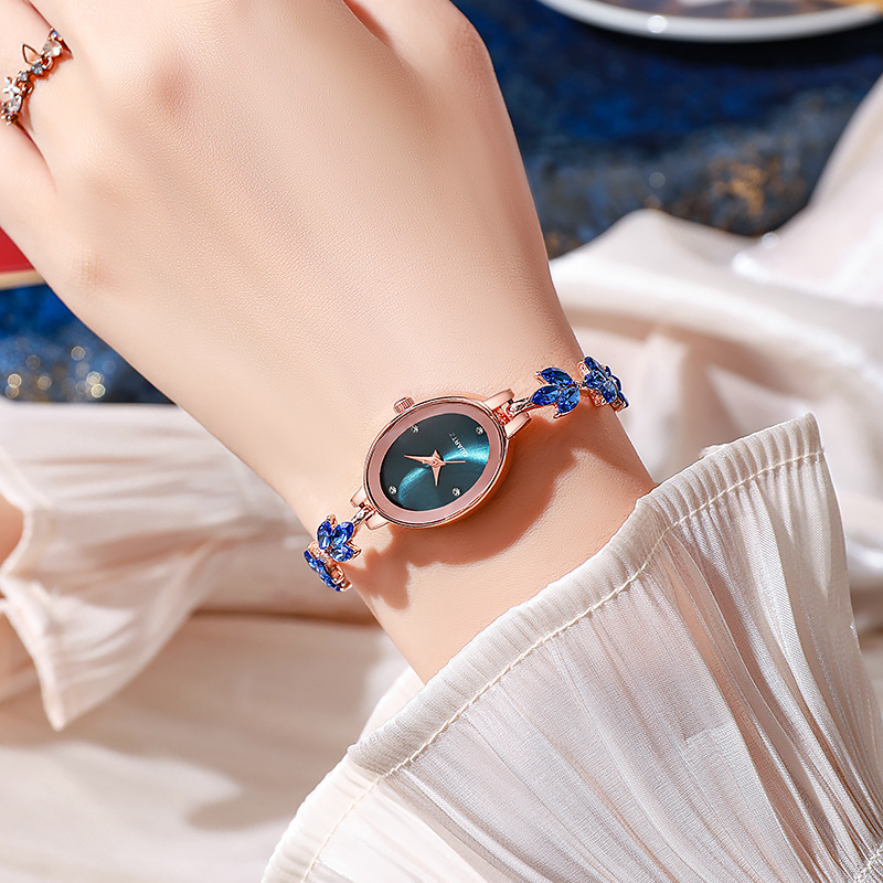 ใหม่ Elegant นาฬิกาผู้หญิง Rhinestone ฝังสําหรับ Clover Lady นาฬิกาแฟชั่นนาฬิกาข้อมือควอตซ์สร้อยข้อมือนาฬิกา reloj mujer