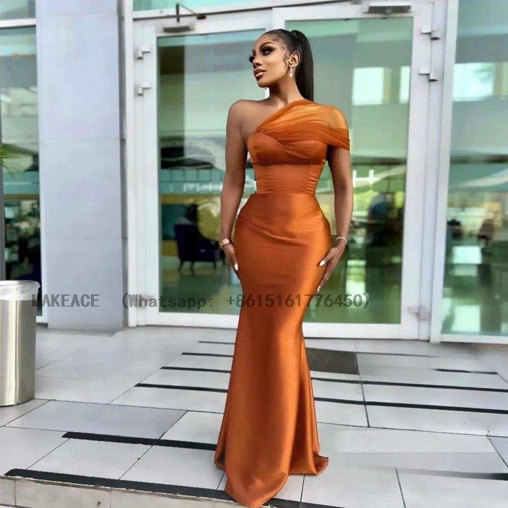 Gebranntes orangefarbenes Satin-Brautjungfernkleid mit einer Schulter, Hochzeitszeremonie-Kleid, Meerjungfrau-Hochzeitskleid, elegante Kleider, individuell gestaltet