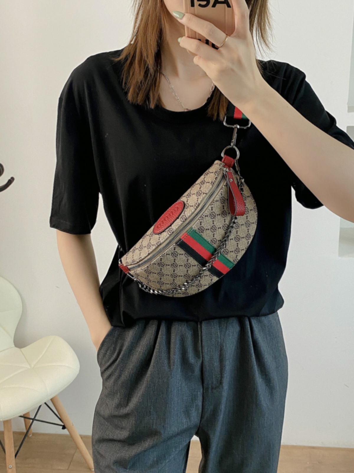 Fashionable High-Quali Women's Crossbody Bag Casual Chain Handbag Wide Strap Shoulder Bag Versatile Small Waist Bag