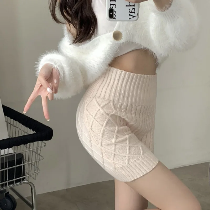 2023 니트 따뜻한 안전 짧은 여성 가을 ​​스키니 Bottoming 반바지 여성 겨울 높은 허리 엉덩이 리프팅 눈부심 방지 반바지