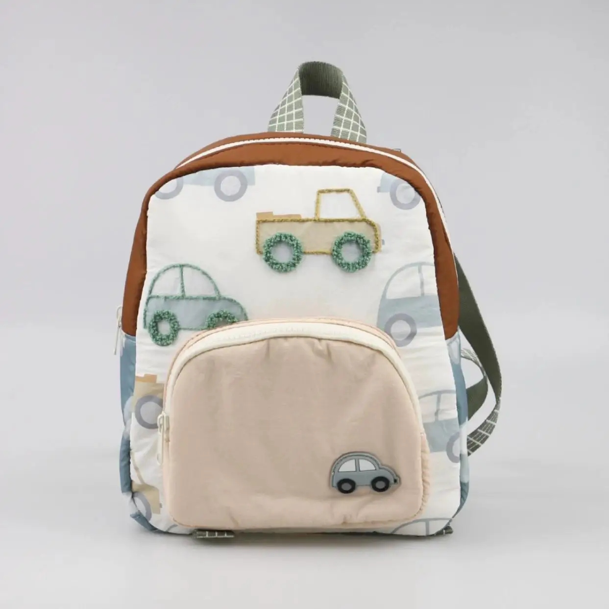Nueva mochila bordada de coche pequeño, bonita mochila escolar ligera para niños, mochila de guardería de dibujos animados