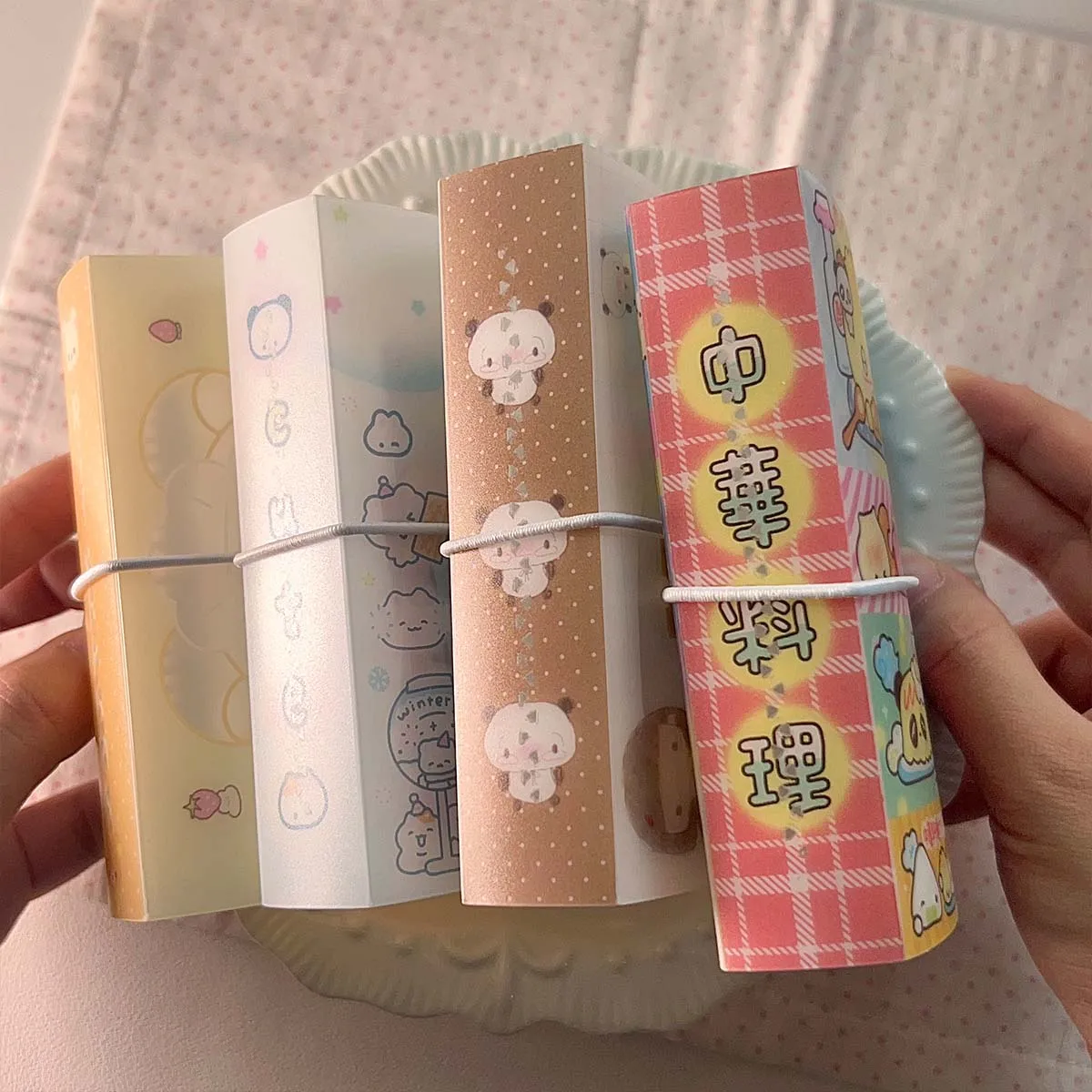 M5 Organizer อัลบั้มหมายเหตุ Idol การ์ดรูปภาพชื่อผู้ถือบัตรสติกเกอร์น่ารัก Organizer สไตล์ Minimalist Storage book