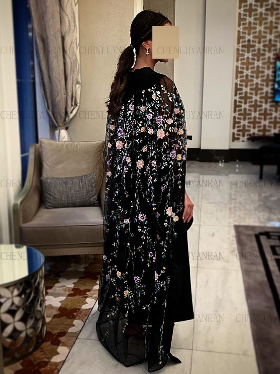 สีดําหรูหราอย่างเป็นทางการชุดลูกปัดที่กําหนดเองApplique A-Lineชุดปาร์ตี้เสื้อคลุมคริสตัลElegantชุดราตรี FBسات