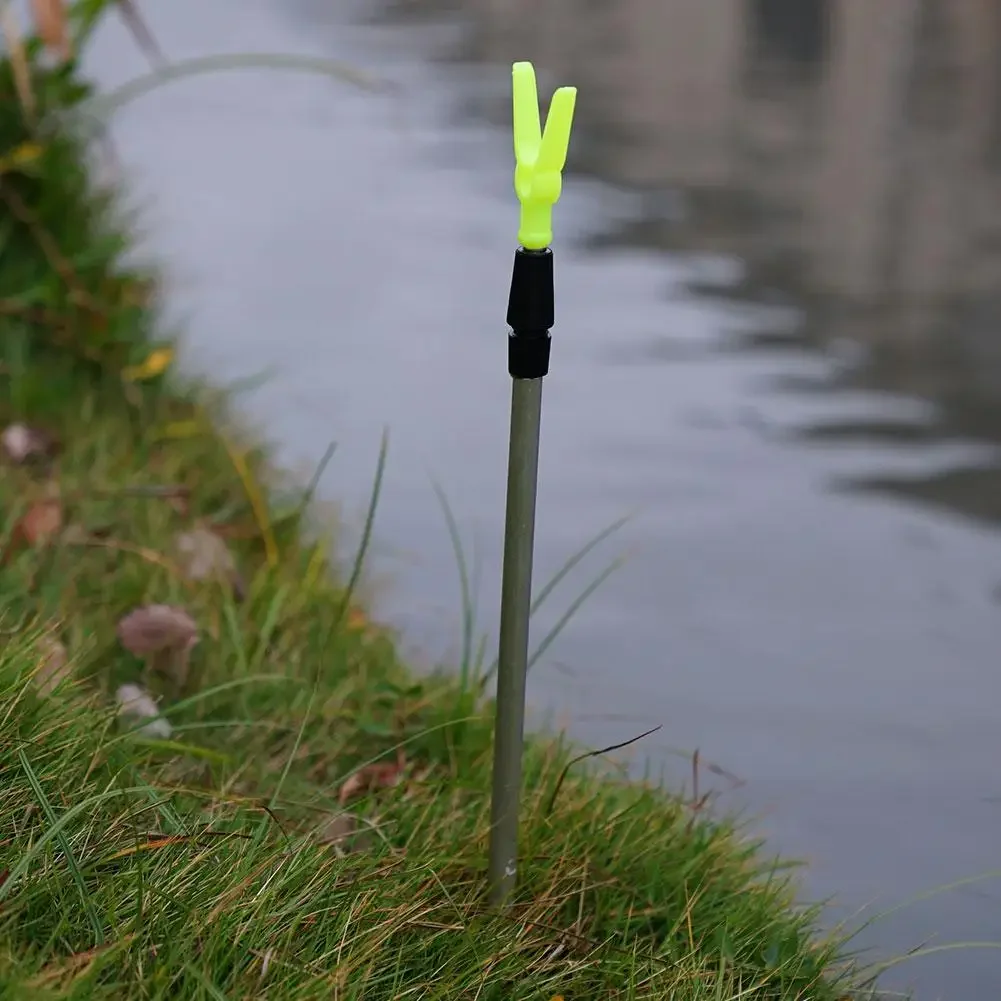 Outdoor intrekbare hengel, die in het grondhengelframe kan worden ingebracht, is geschikt voor stranden, vijversrivieren