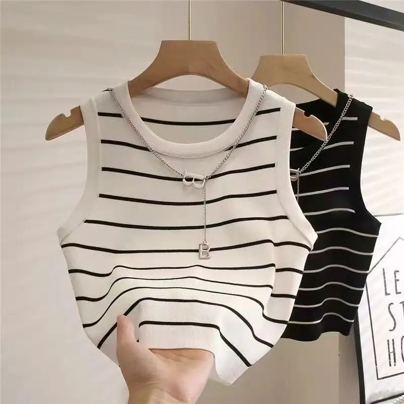 Nuevo chaleco para mujer, top de verano con temperamento de borde ancho a rayas, camisa inferior sin mangas de punto corto