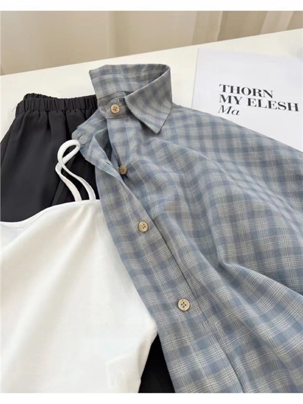 Csa Fena de Verão Estilosa e Leve com Proteção Solar, Csa Midi Xadrez, Sobretudo Solto de Manga Crida com Botões...