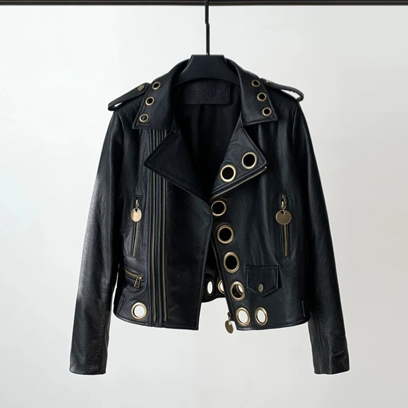 100% echtes Leder Frauen Niet Motorrad Kurze Jacke Mode Kühlen Hohlen Metall Kreis Weibliche Schwarz Zipper Schaffell Mäntel