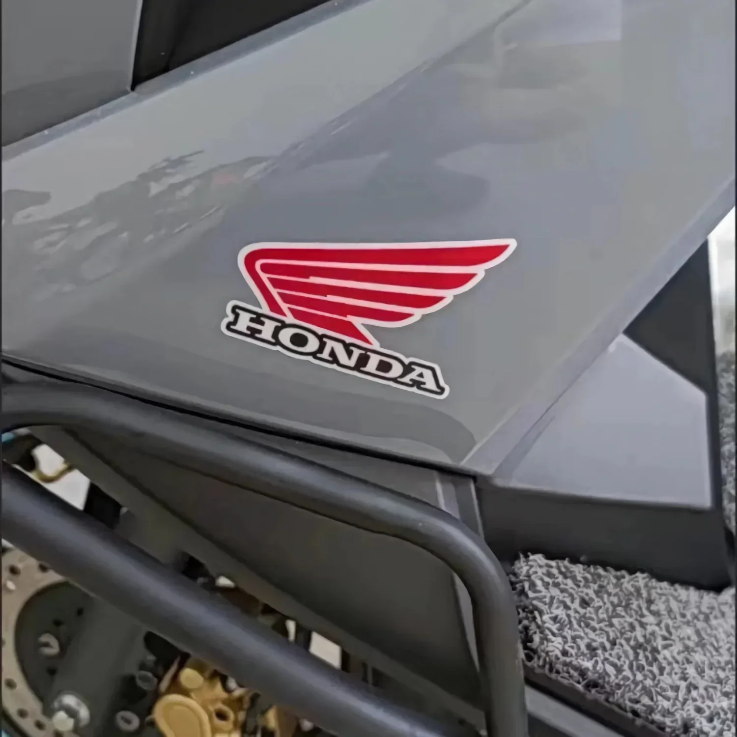 ใหม่รถจักรยานยนต์แถบด้านข้างสติกเกอร์จัดแต่งทรงผมรถไวนิล Decal สําหรับ HONDA รถจักรยานยนต์สติกเกอร์สติกเกอร์สะท้อนแสงตกแต่งรถ