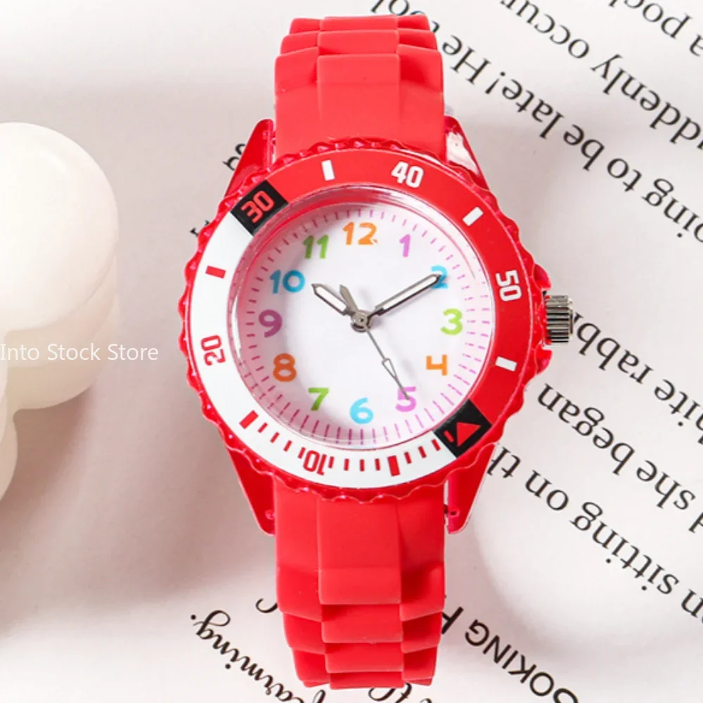 Reloj analógico de silicona suave para niños y niñas, pulsera de cuarzo resistente al agua con número colorido, bonito