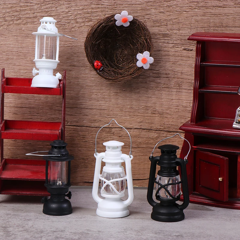 1PC 6cm Mini Led Retro Glowing Pony Lantern Simulation Cande Light Night Light Dollhouse Miniature Kerosene Lamp Home Decor Toy