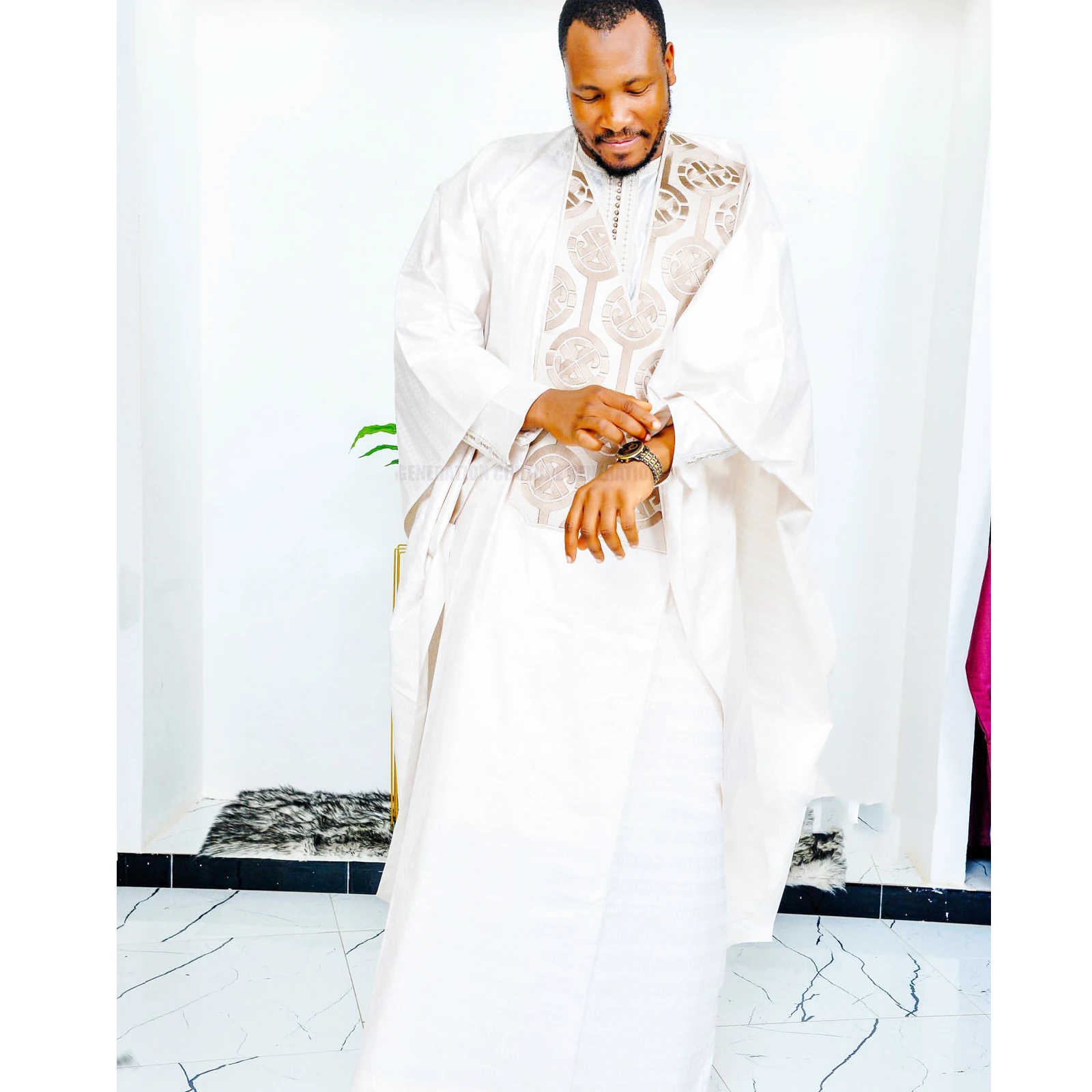 Afrikanische Kleidung für Männer, traditionelles Bazin Riche Stickerei-Design, Oberteil, langärmelig, 3-teiliges Set