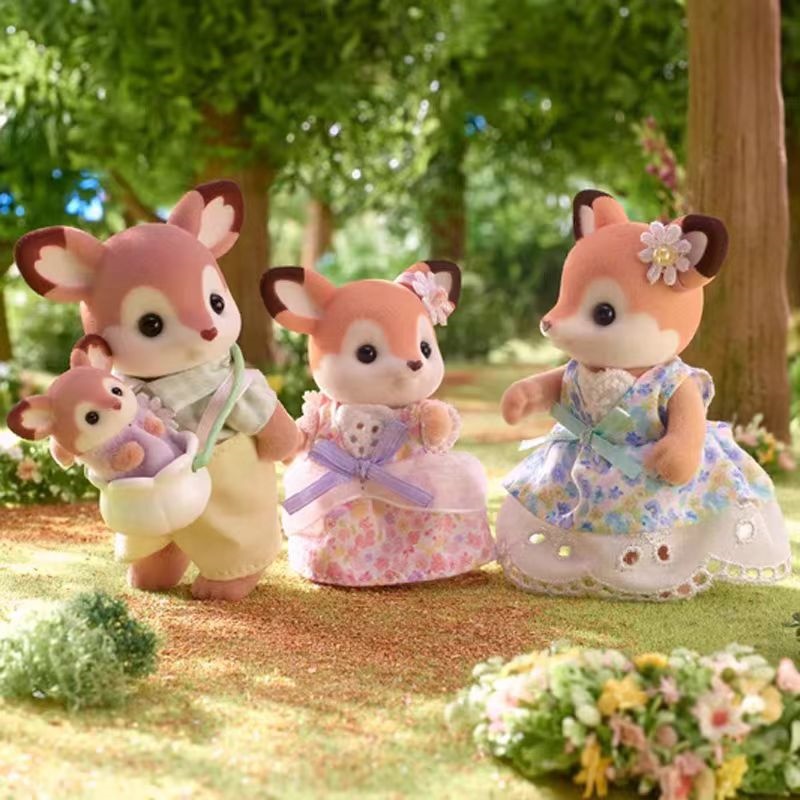 Sysyvanianファミリーアニメの図、鹿の家族、カワイイかわいい人形の装飾、ペンダント、森の家族、部屋の装飾品、誕生日プレゼント