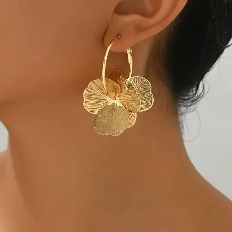 Women's Golden Vintage Double-Layer Hollow Flower Hoop Earrings for Daily Wear - Perfect Jewelry Gift