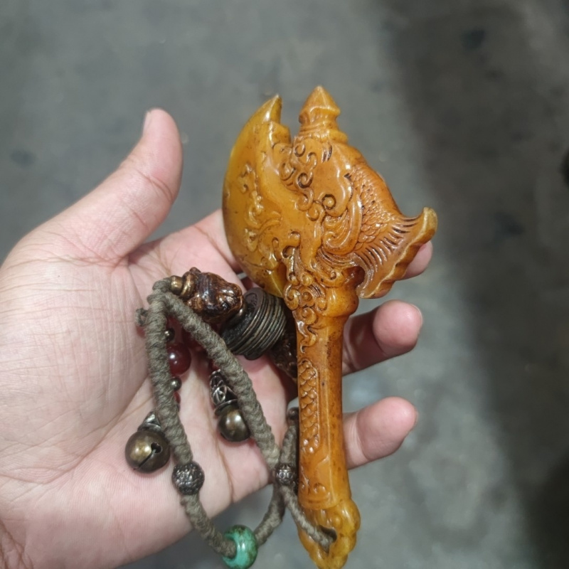 Antique Collection Countryside Acquired Shoushan Stone Handle Piece with Dragon Patina, Rich Carving, Exquisite Craftsmanship, a