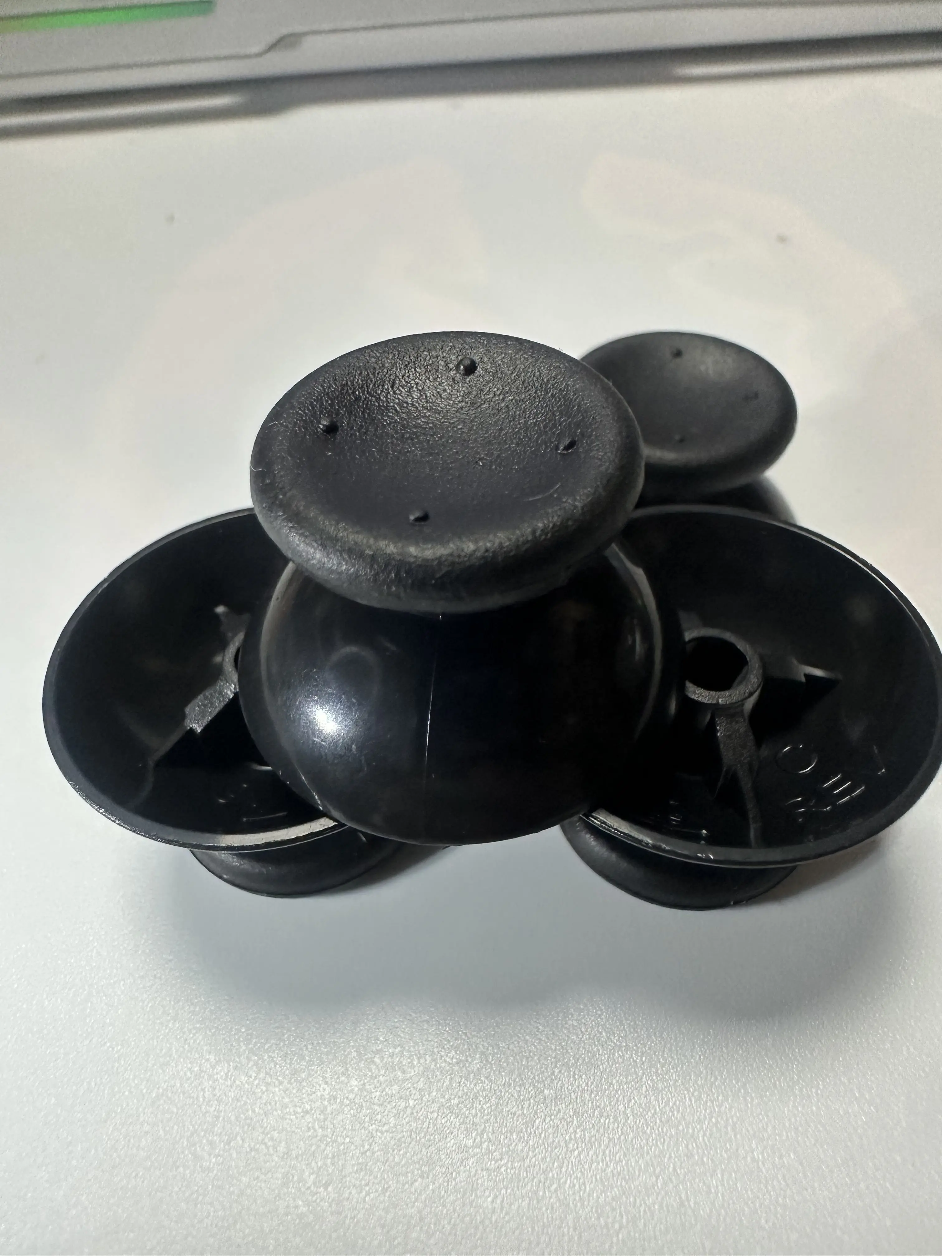 Großhandel mit 100 Stück 3D-Analog-Joystick-Kappen für Xbox 360