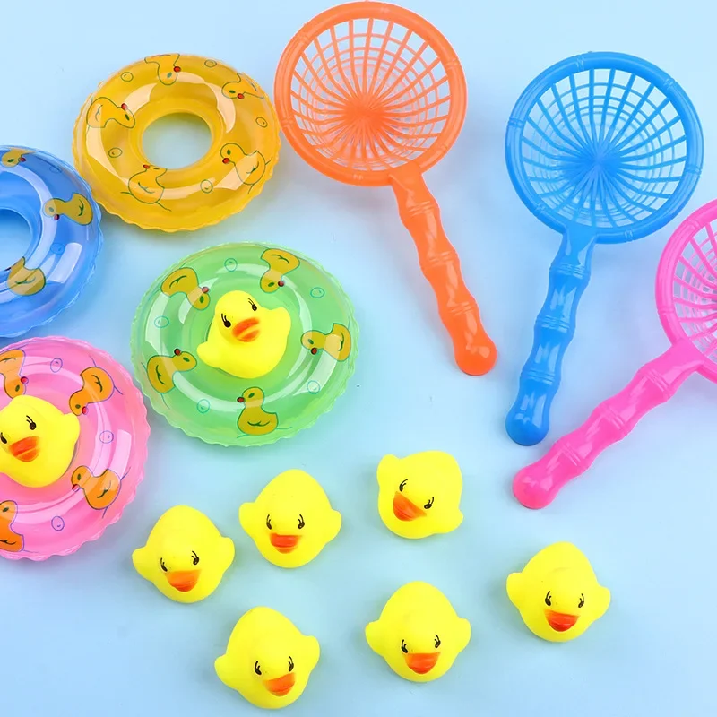 5 ชิ้น/เซ็ตเด็กลอยของเล่น MINI ว่ายน้ําแหวนยางเป็ดสีเหลืองตกปลาสุทธิซักผ้าว่ายน้ําของเล่นสนุกสระว่ายน้ําของเล่น