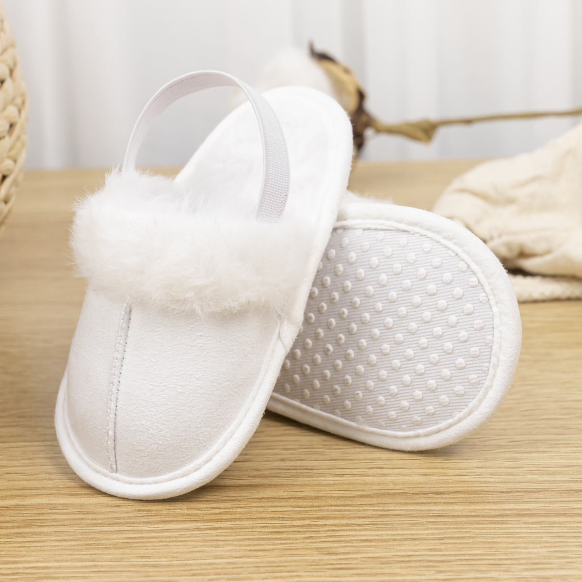 Sandalias de invierno para bebés, zapatos informales elásticos de felpa, suelas suaves de algodón, cómodos para interiores