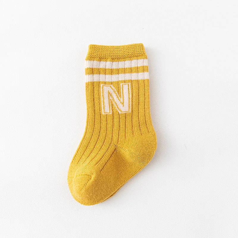 Calcetines largos con letras suaves para bebé, calcetín informal de algodón, accesorios para niños pequeños, ropa infantil