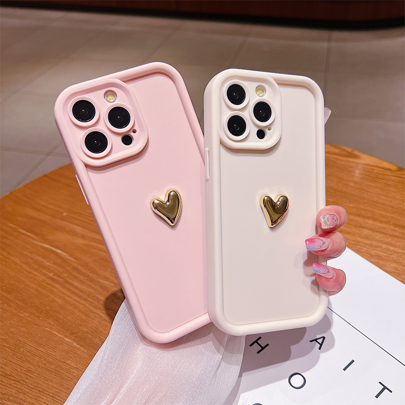 Funda de teléfono suave de silicona con corazón dorado 3D para iPhone 15 14 13 12 11 16 Pro Max XS XR 7 8 Plus SE 2020 cubierta mate caramelo a prueba de golpes