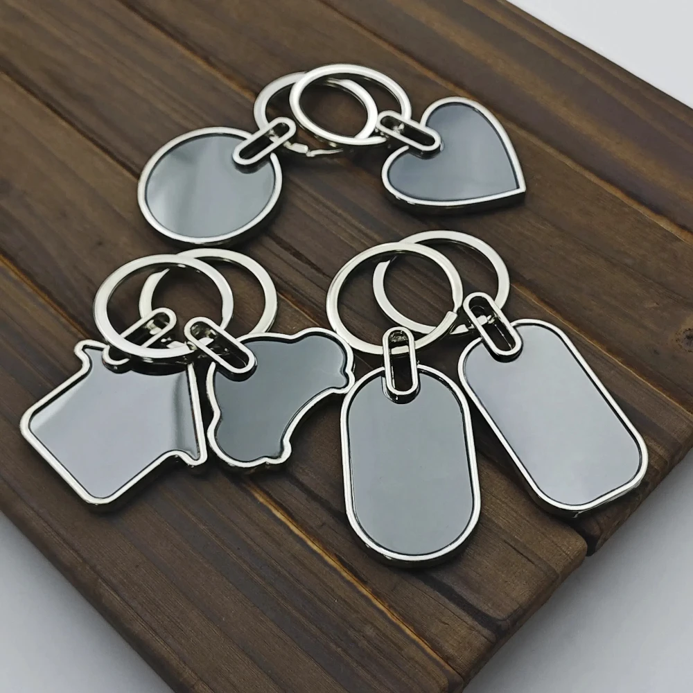 Benutzerdefinierte Gravur Logo Name Metall Schlüsselanhänger personalisierte Schlüsselanhänger Schlüsselanhänger Kette Platte Lasermarkierung schwarzer Spiegel Werbegeschenk