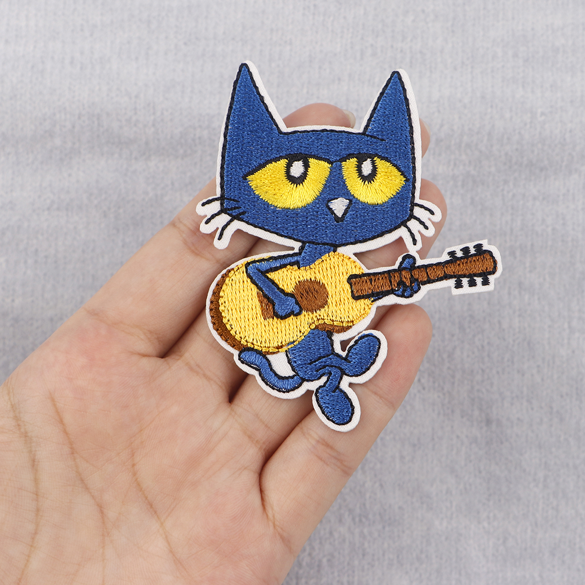 Cartoon Katze gelb Hund gestickte Patches für Kleidung Patches DIY Eisen auf Patches Patch Applique Aufkleber Abzeichen Zubehör